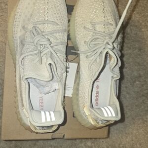Adidas Yeezy Boost 350 V2 Sneakers